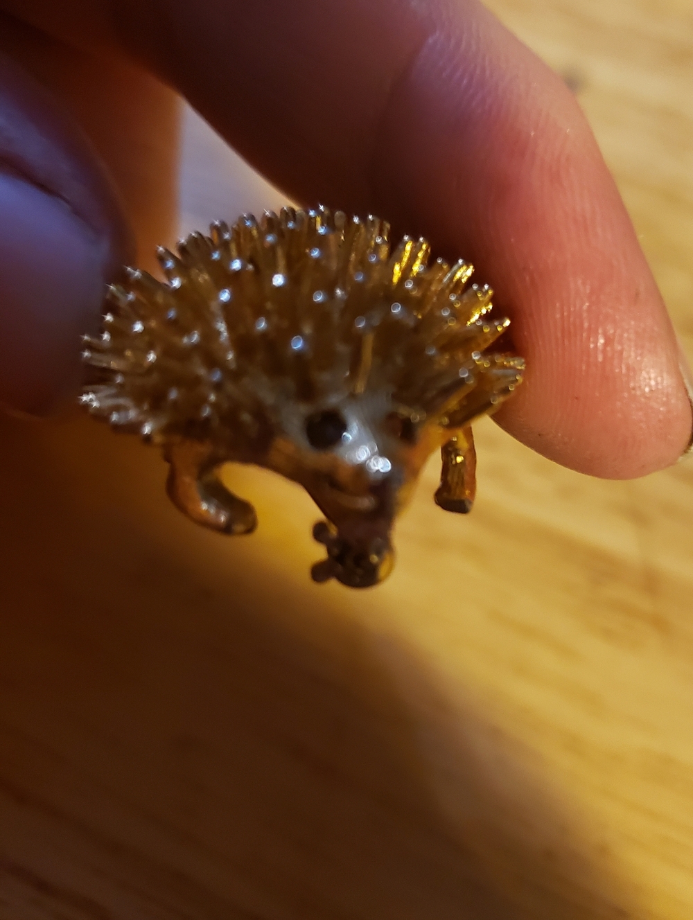 Hedgehog Pin Brooch Sarah Coventry Vintage Gold Tone Whimsical 90's
